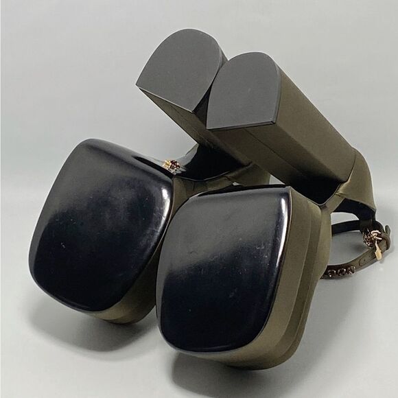 Versace Satin Platform Pumps size 40 - Picture 13 of 14